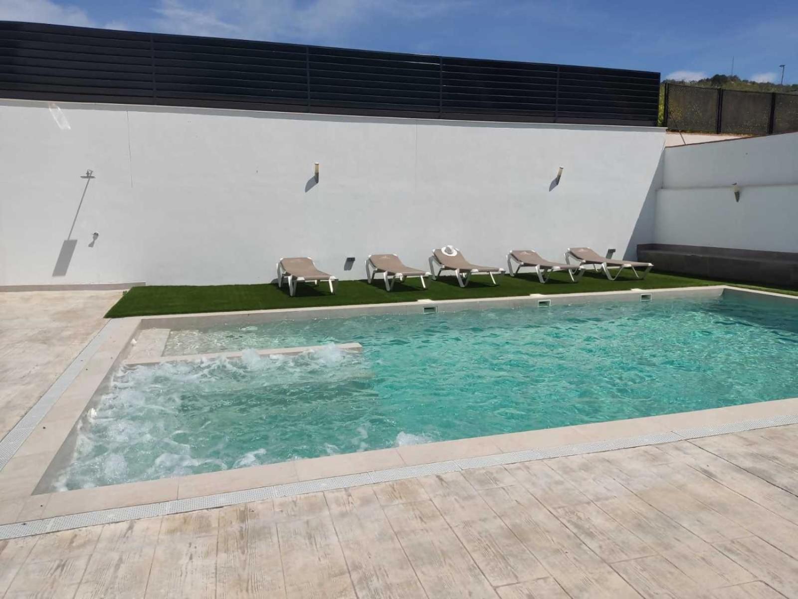 A 15 Minutos Granada Piscina Jacuzzi Barbacoa * Güevéjar